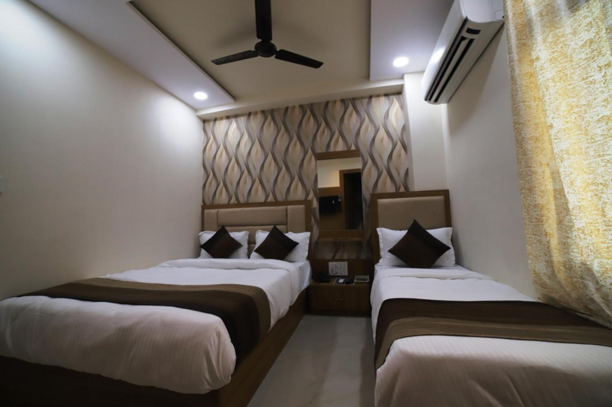 Hotel Surya Villa Ahmedabad Luaran gambar